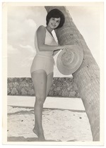[1960] Diana Raymond - beach modeling scene