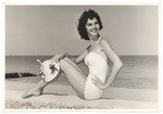 [1960] Faye Ray - beach modeling scene