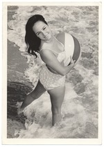Jean Hanna - beach modeling scene