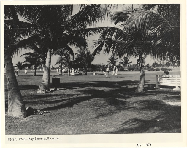 Bay Shore golf course - Recto Photograph