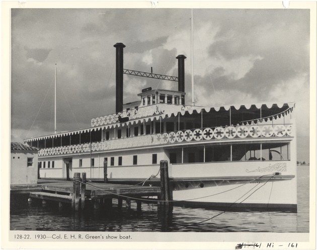 Col. E.H.R. Green's show boat - Recto Photograph