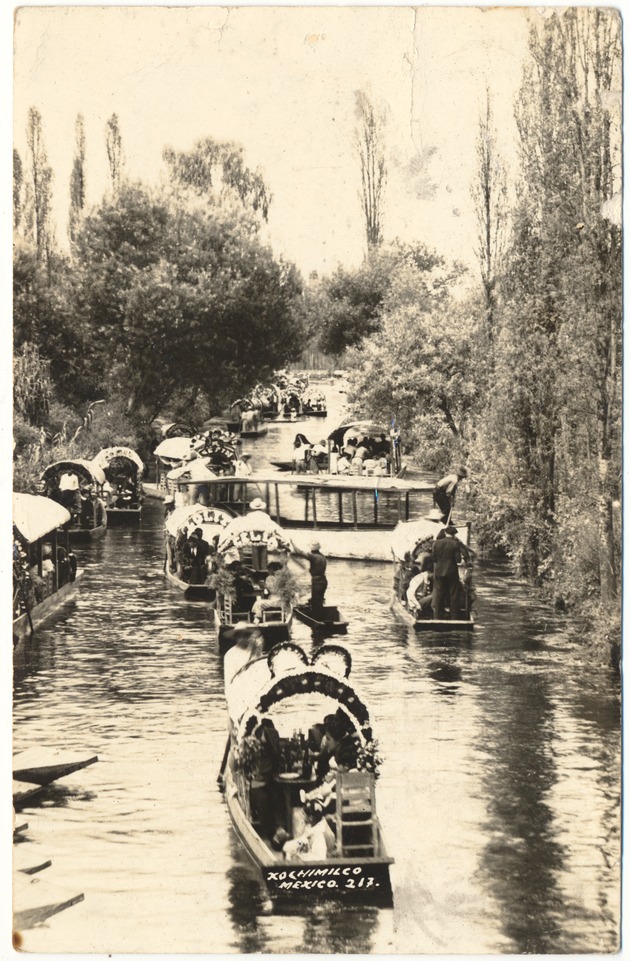 Trajineras in Xochimilco, Mexico - Recto