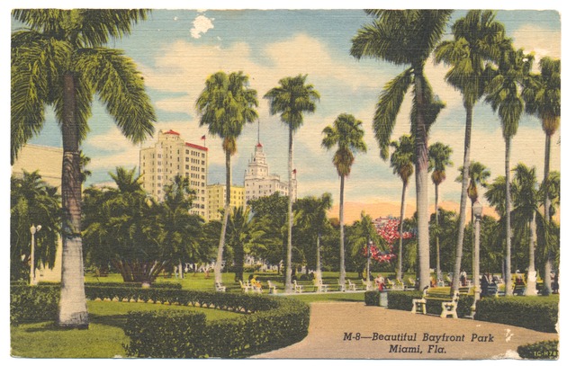 Beautiful Bayfront Park, Miami Florida - Recto