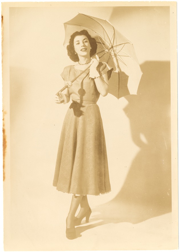 Pat Mann : model for the Coronet Academy of Modeling and Agency - Recto Photograph
