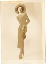 Lois Bream : model for the Coronet Academy of Modeling and Agency