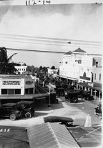 [1900/1920] View of entrance to the bathing casino and bathing supplies stores