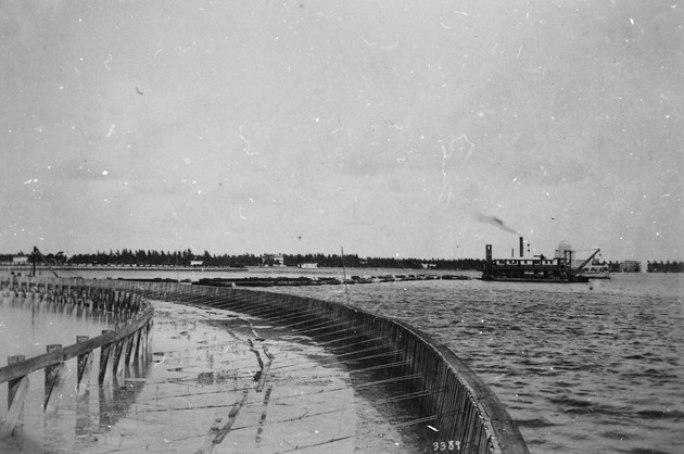 View of a dredge