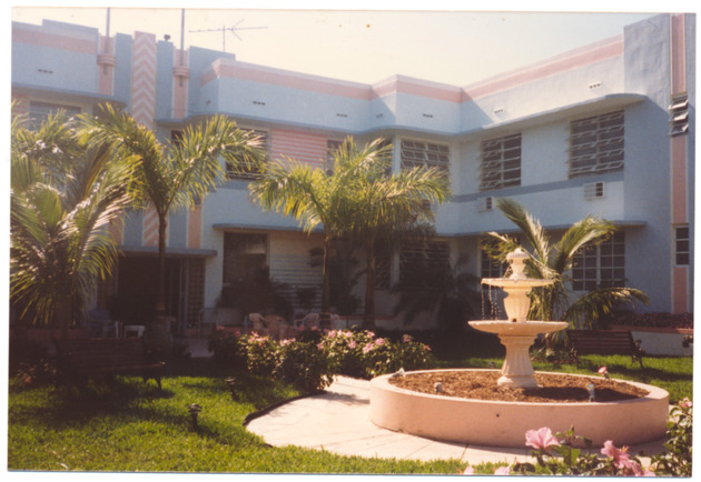 View of interior patio of unidentified building in Miami Beach - 
