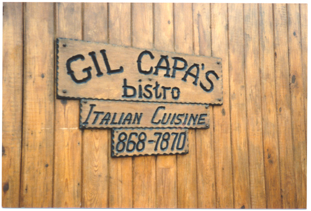 Gil Capa's Bistro - 