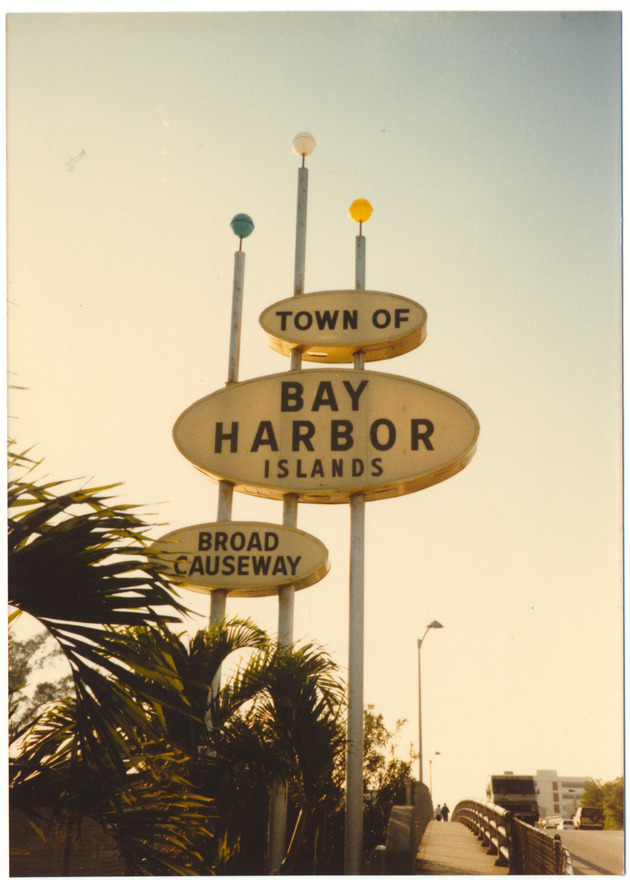 Town of Bay Harbor Islands Welcome Sign - 