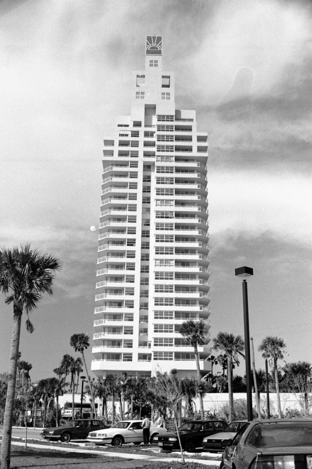 South Point Tower, 400 South Pointe Drive - Image 1