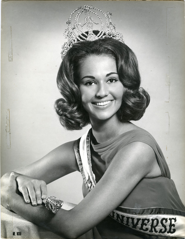 Sylvia Hitchcock, Miss Universe 1967 - Recto Photograph