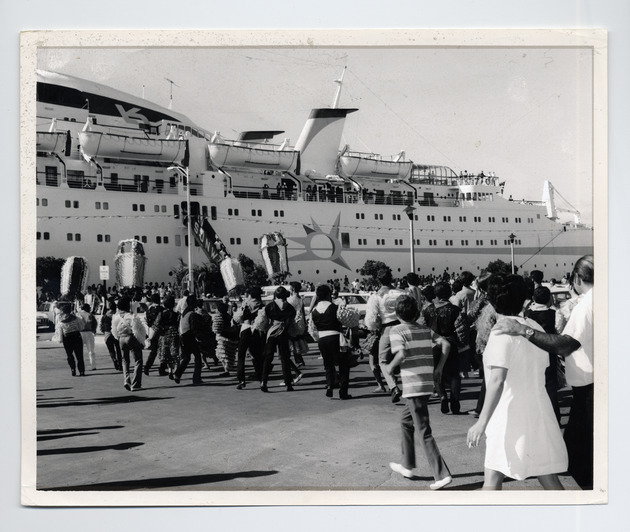Sunward cruise ship at Mallory Dock
