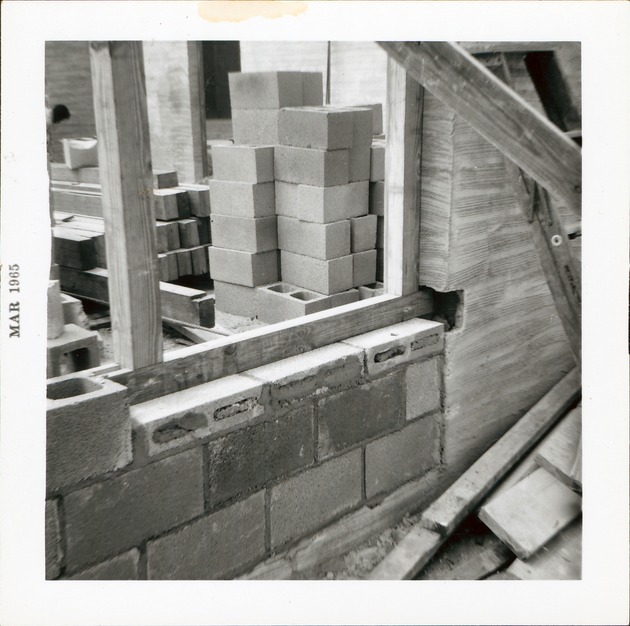 Construction of the Triay House, Detail - 