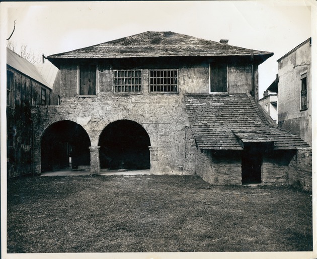 [Courtyard of Avero House showing structure to rear, looking East] - 