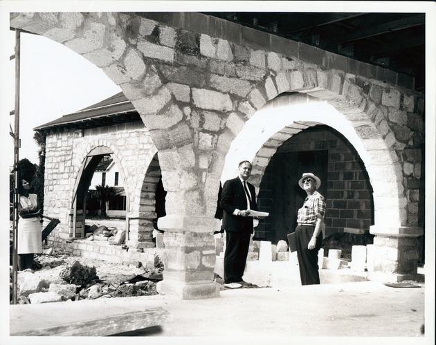 [Construction of the Casa del Hidalgo, with Earl Newton and Barroso, looking Northeast, 1965] - 