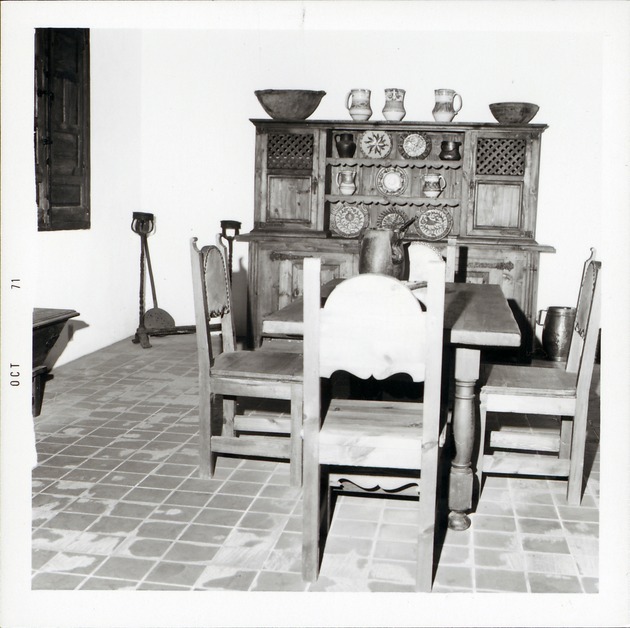 [Casa del Hidalgo interior with artifacts, 1971] - 
