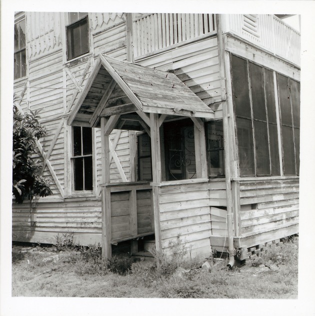 [Lorillard House (Cozy Inn), portico over entance to screen porch] - 