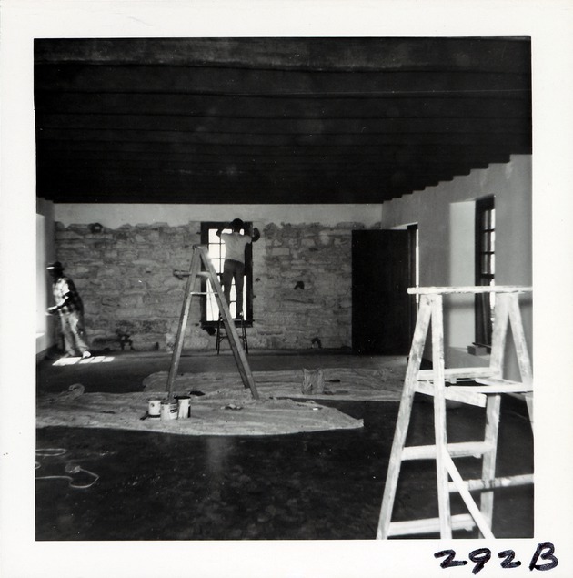 Construction of the Benet Store, first floor interior view, plastering the walls, 1967