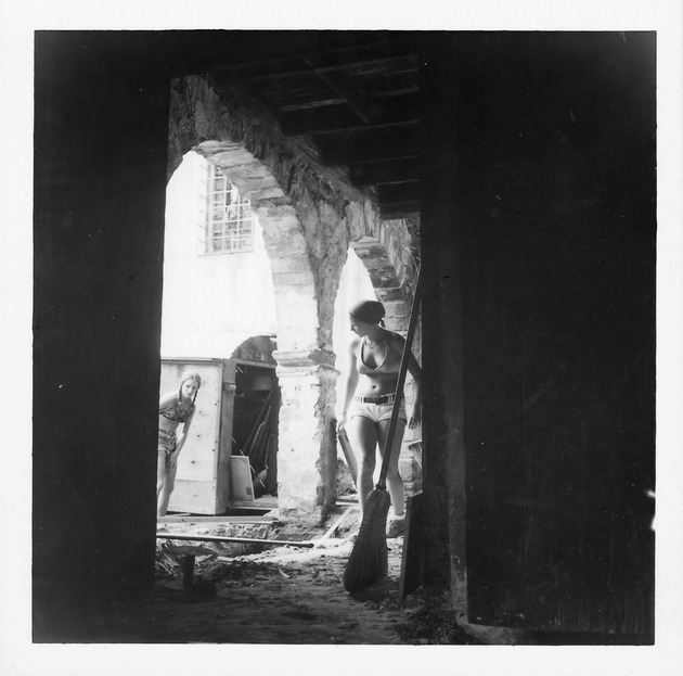 Excavations during an archaeological field school at the De Mesa Sanchez House, 1977 - 